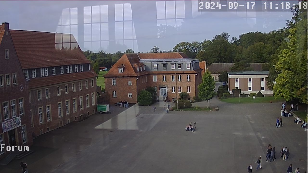 Webcam Schulhof 10:18