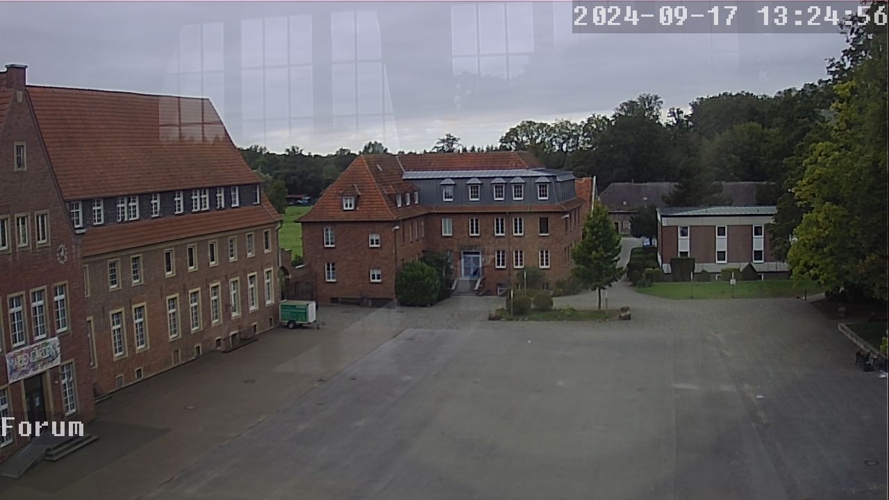 Webcam Schulhof 12:24