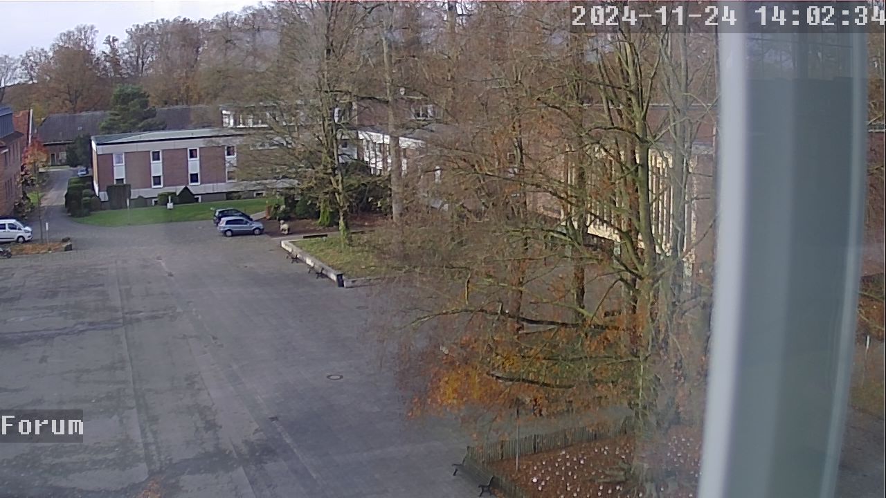 Webcam Schulhof 13:02