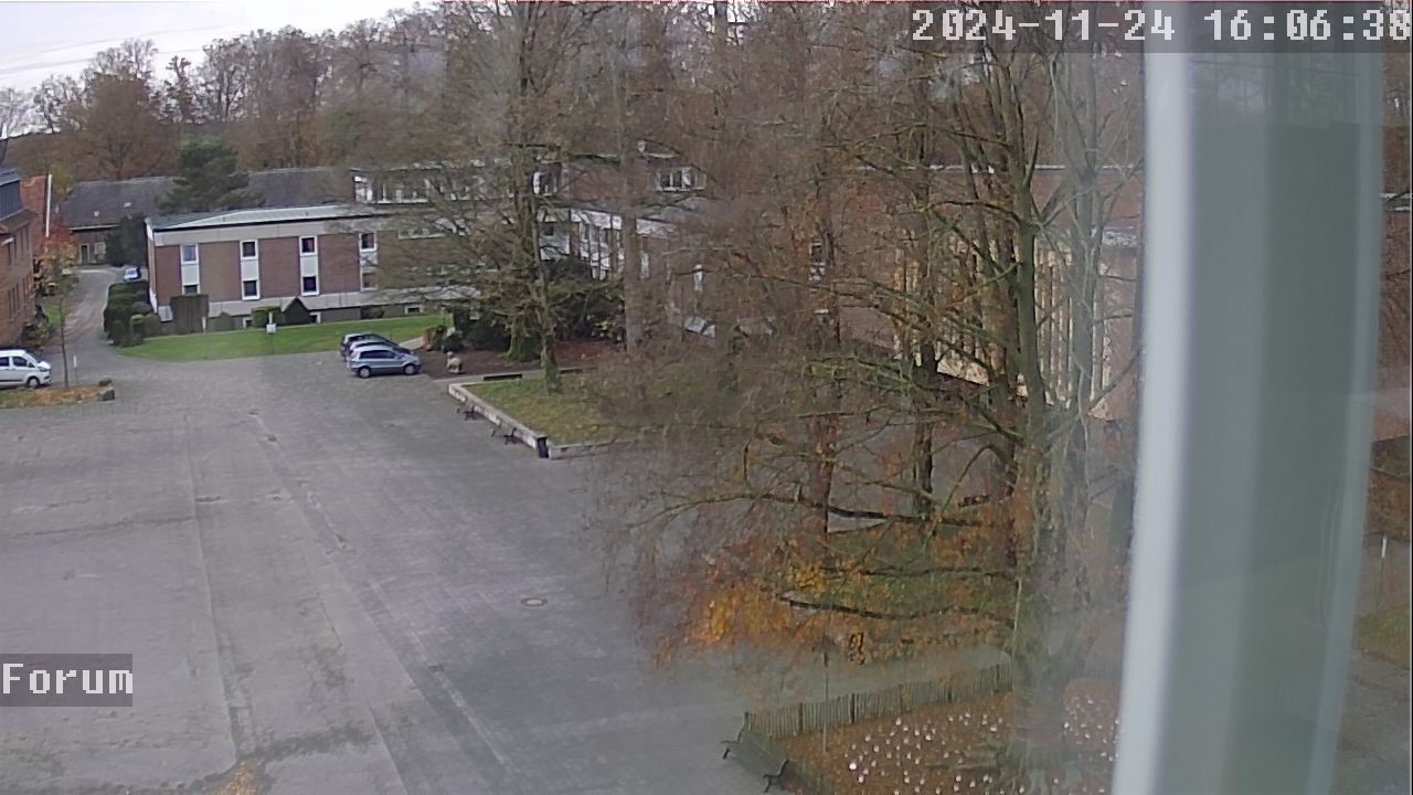 Webcam Schulhof 15:06