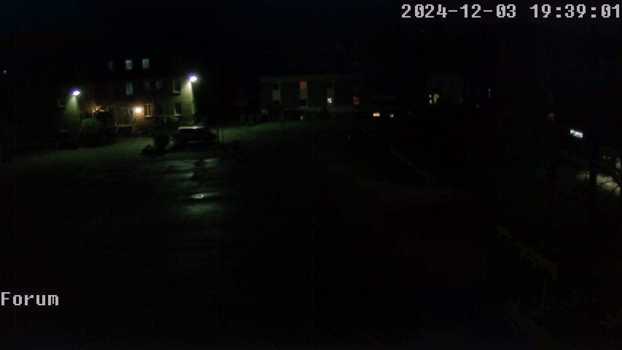 Webcam Schulhof 18:39