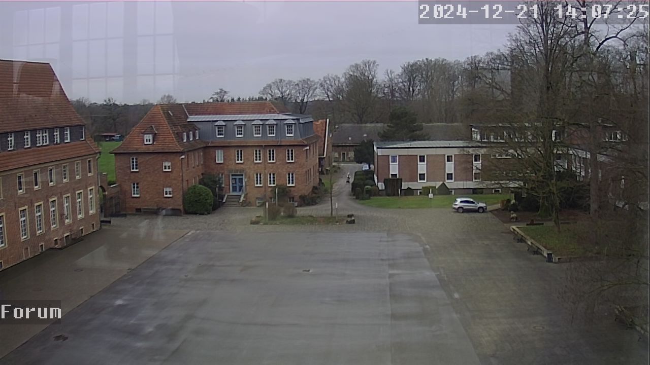 Webcam Schulhof 13:07