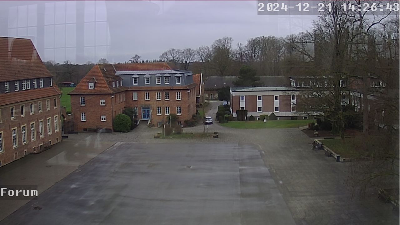 Webcam Schulhof 13:26