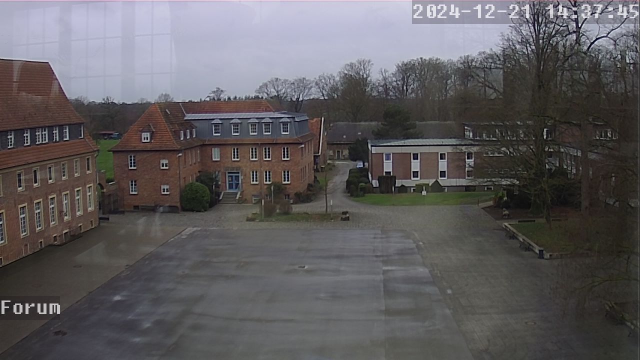 Webcam Schulhof 13:37