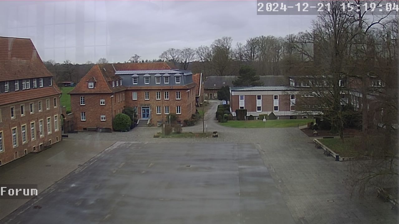 Webcam Schulhof 14:19