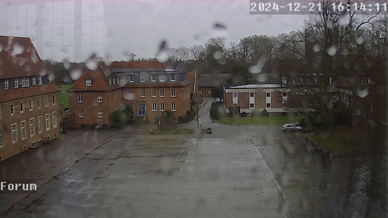 Webcam Schulhof 15:14