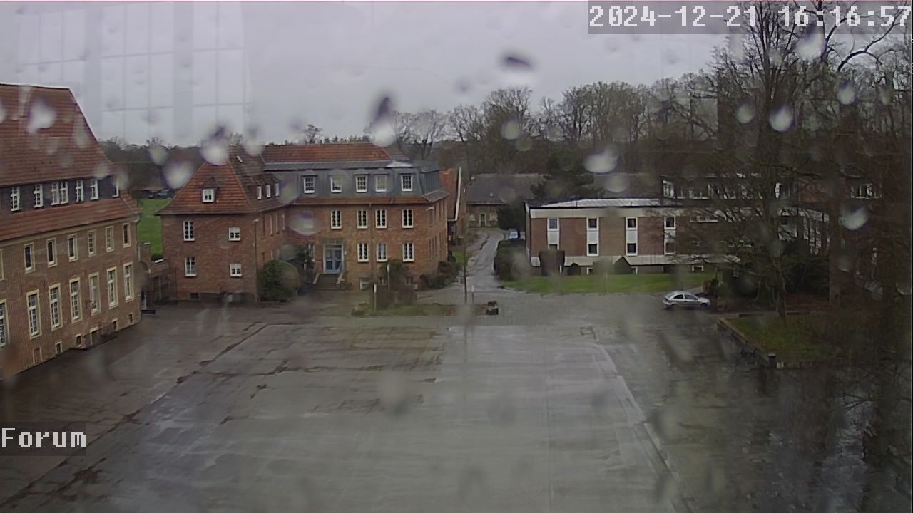 Webcam Schulhof 15:16