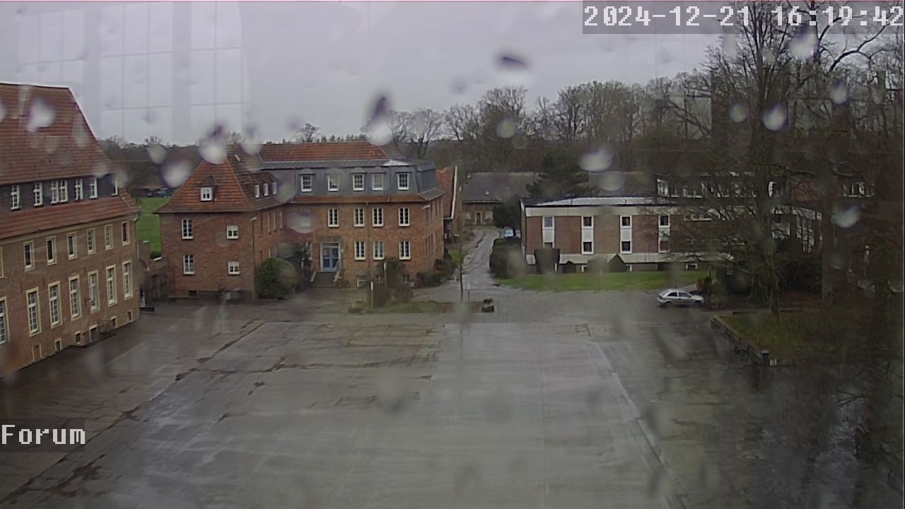 Webcam Schulhof 15:19