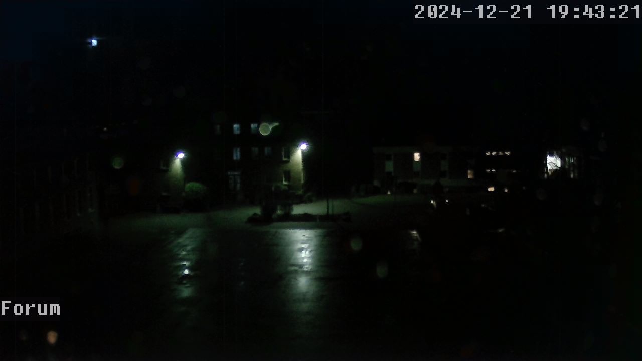 Webcam Schulhof 18:43