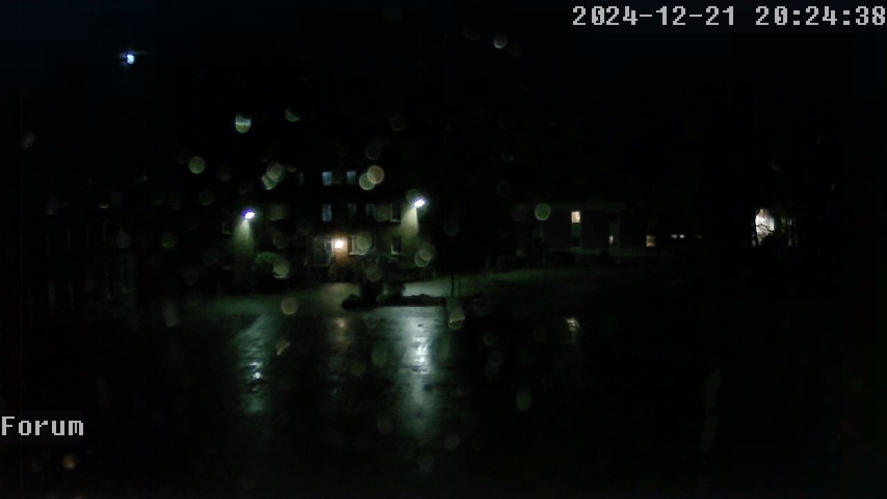 Webcam Schulhof 19:24