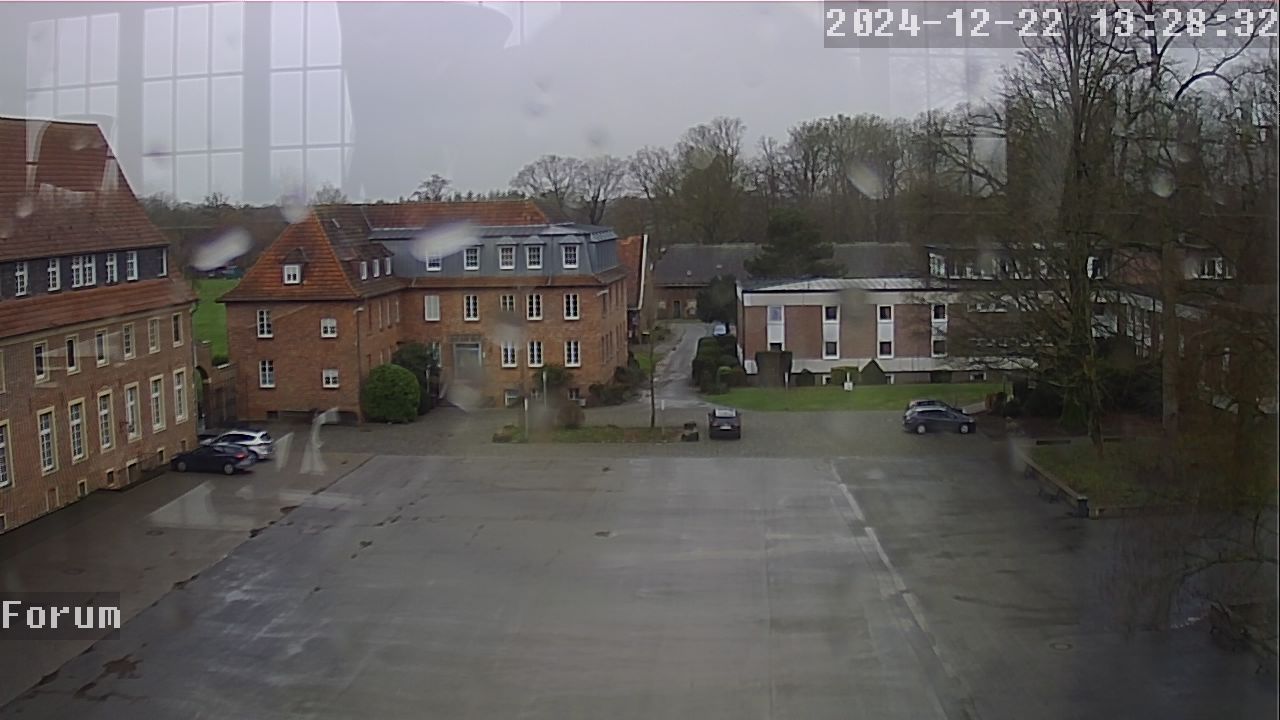 Webcam Schulhof 12:28