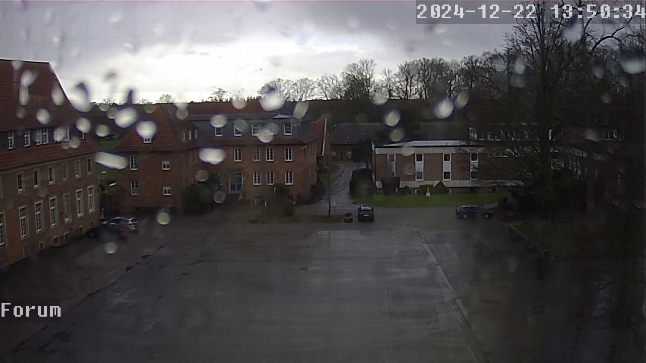 Webcam Schulhof 12:50