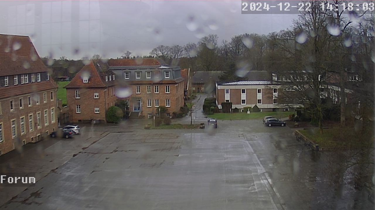 Webcam Schulhof 13:18