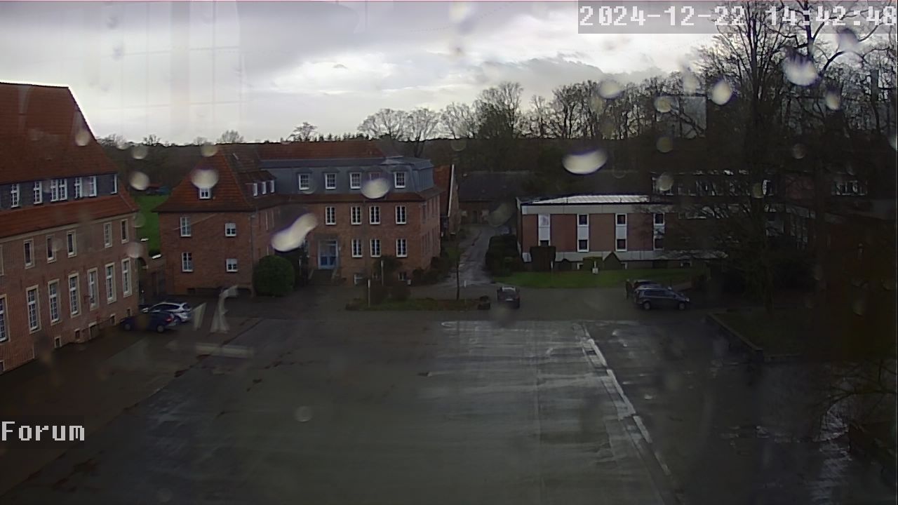 Webcam Schulhof 13:42