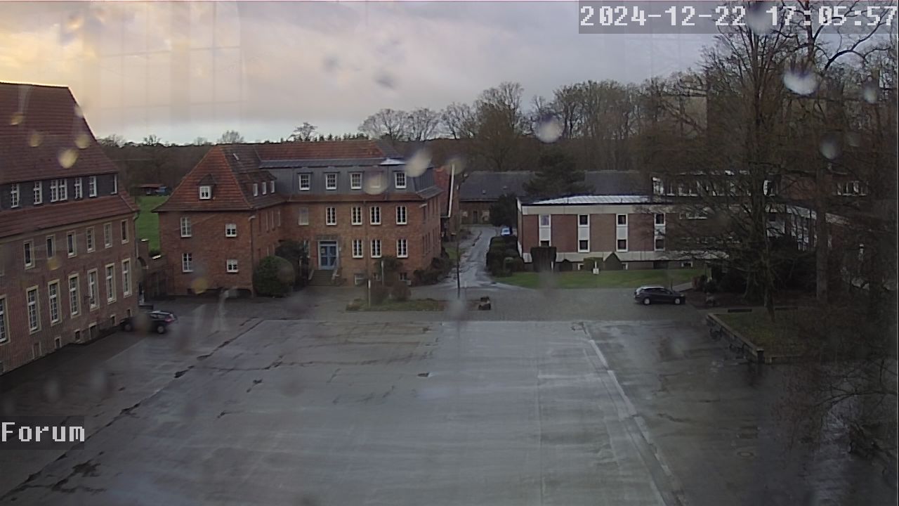 Webcam Schulhof 16:05