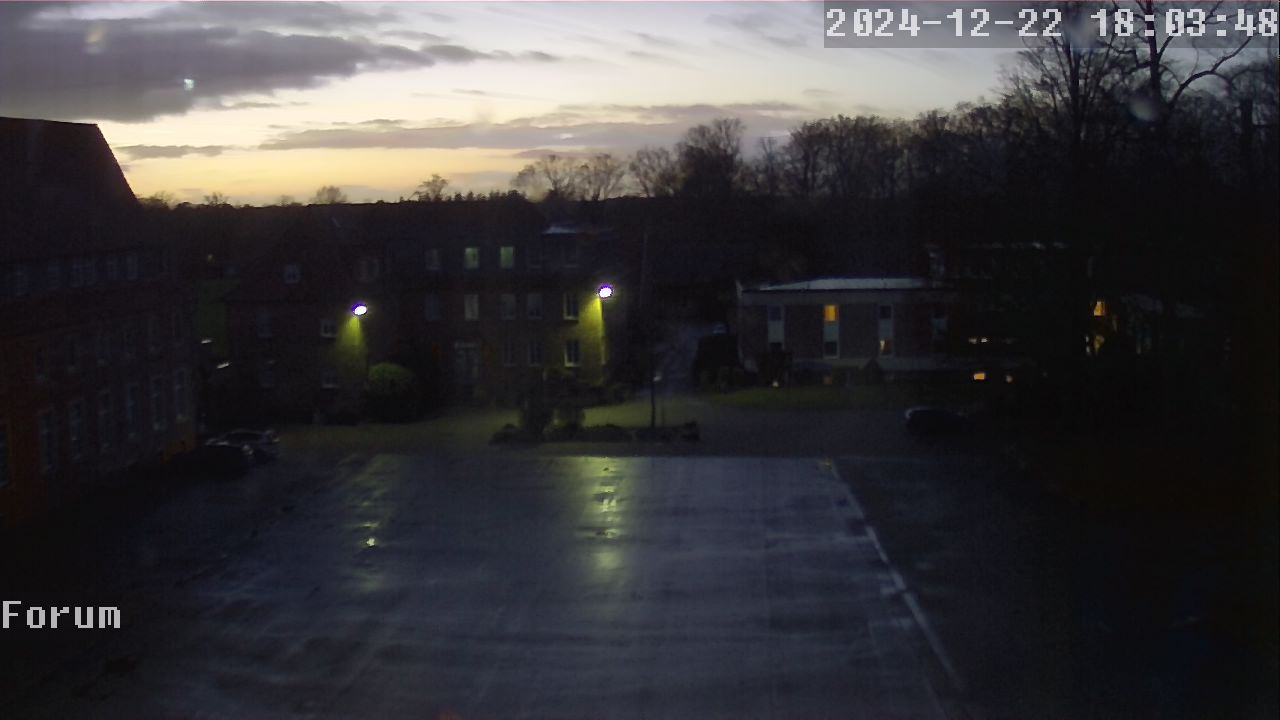 Webcam Schulhof 17:03