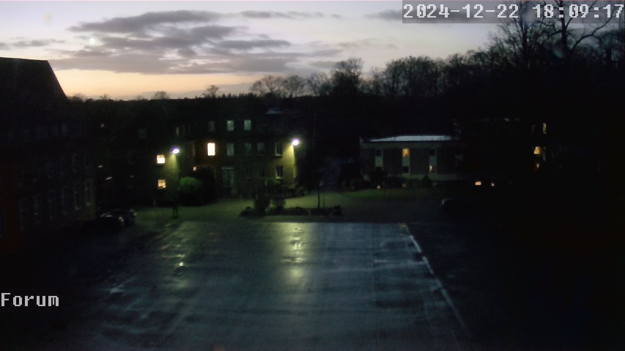 Webcam Schulhof 17:09