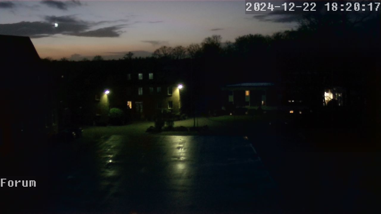 Webcam Schulhof 17:20