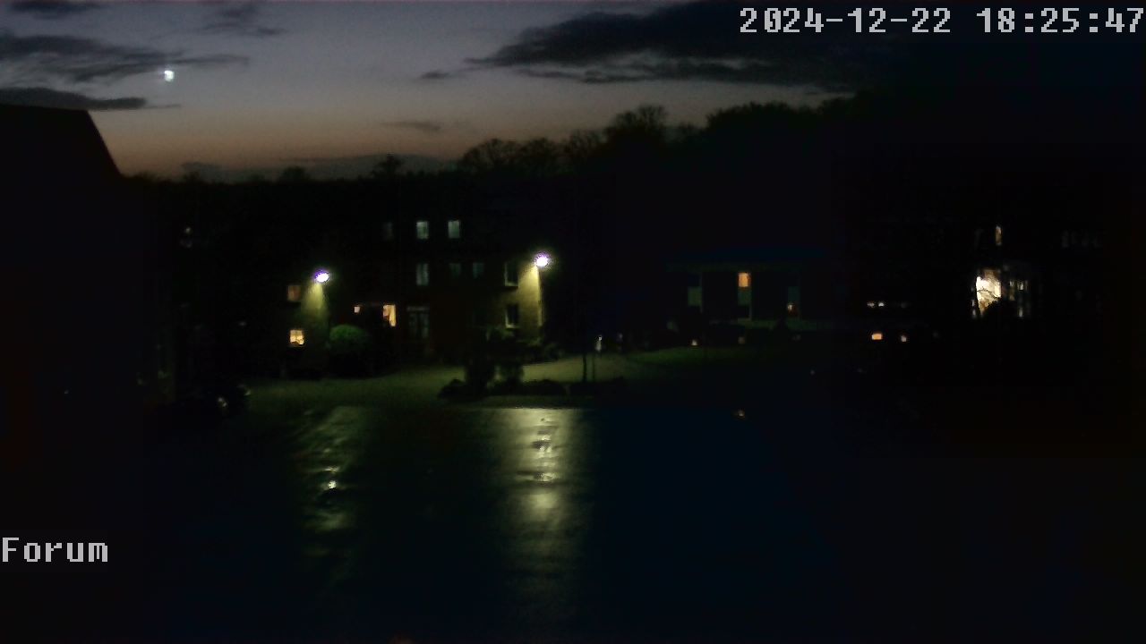 Webcam Schulhof 17:25