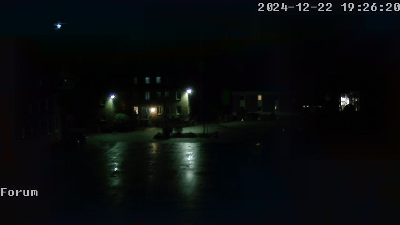 Webcam Schulhof 18:26