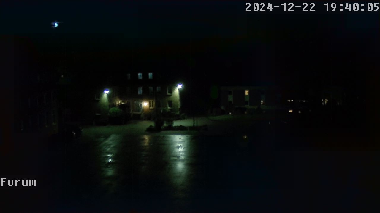 Webcam Schulhof 18:40