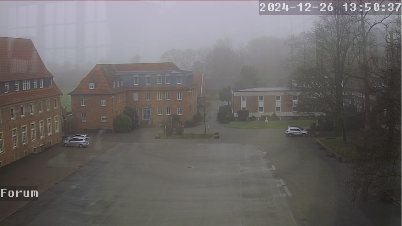 Webcam Schulhof 12:50