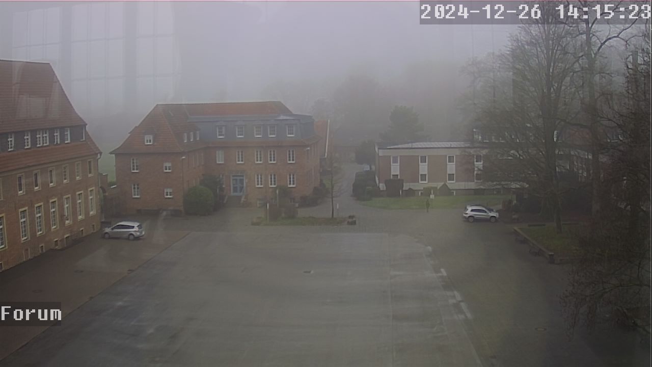 Webcam Schulhof 13:15