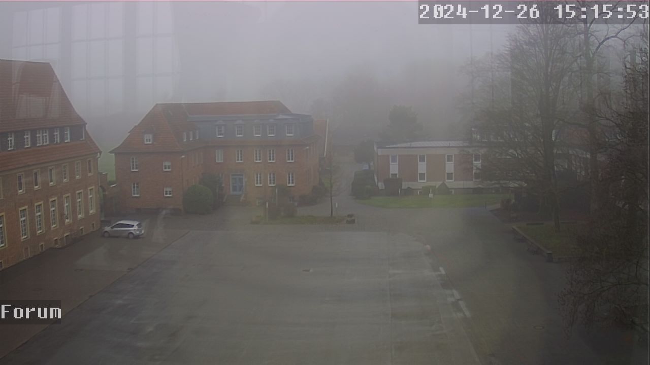 Webcam Schulhof 14:15