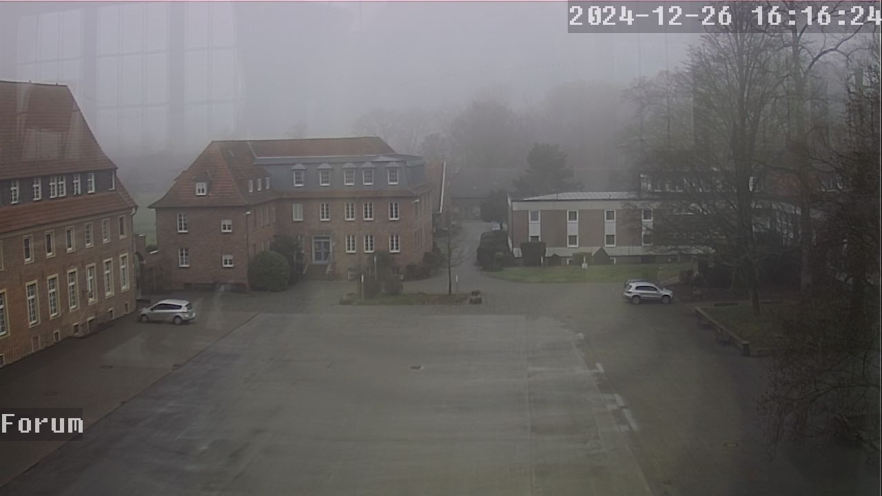 Webcam Schulhof 15:16