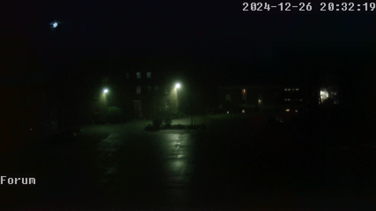 Webcam Schulhof 19:32