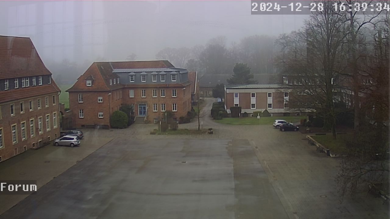 Webcam Schulhof 15:39