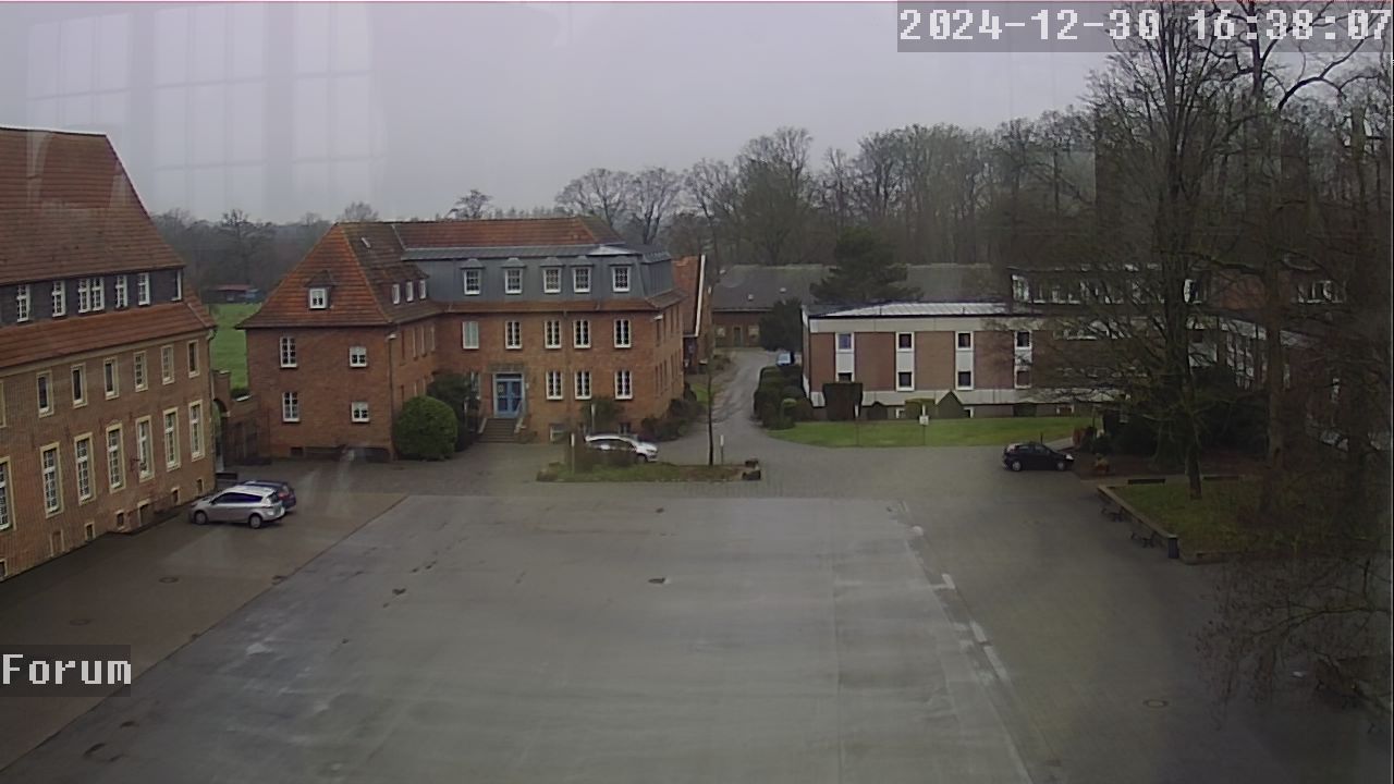 Webcam Schulhof 15:38