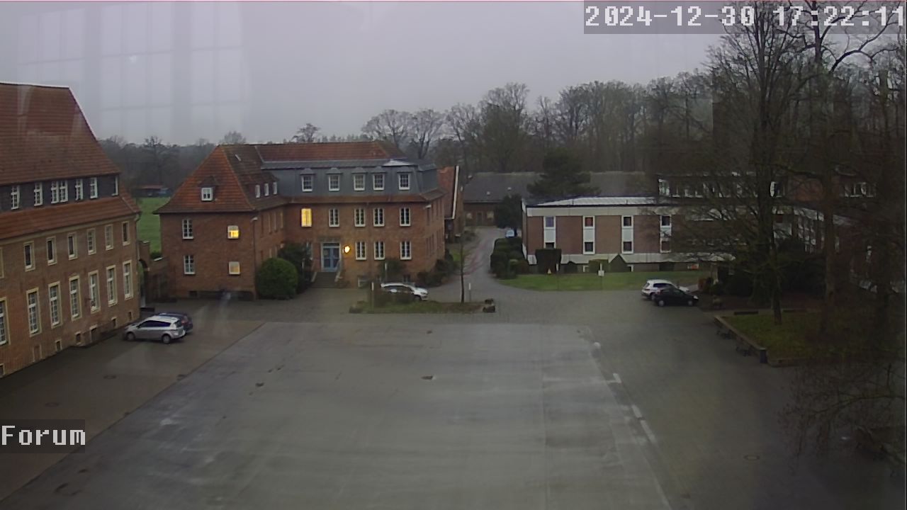 Webcam Schulhof 16:22