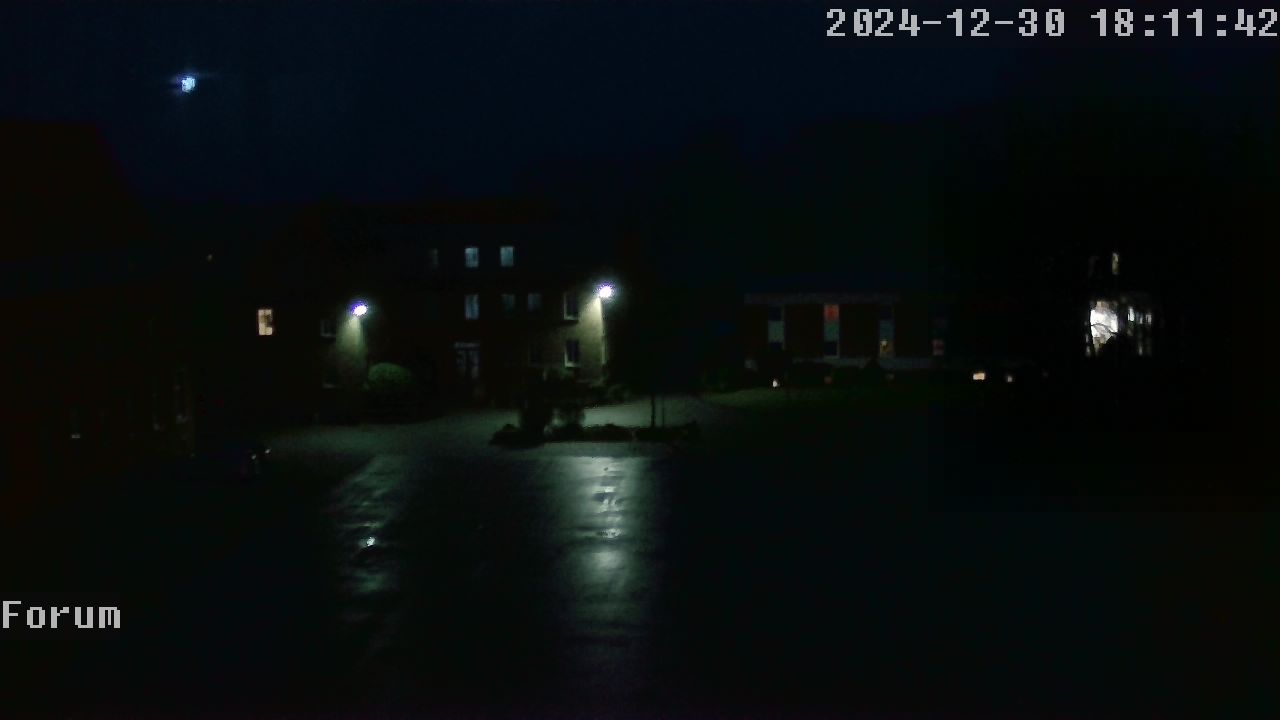 Webcam Schulhof 17:11