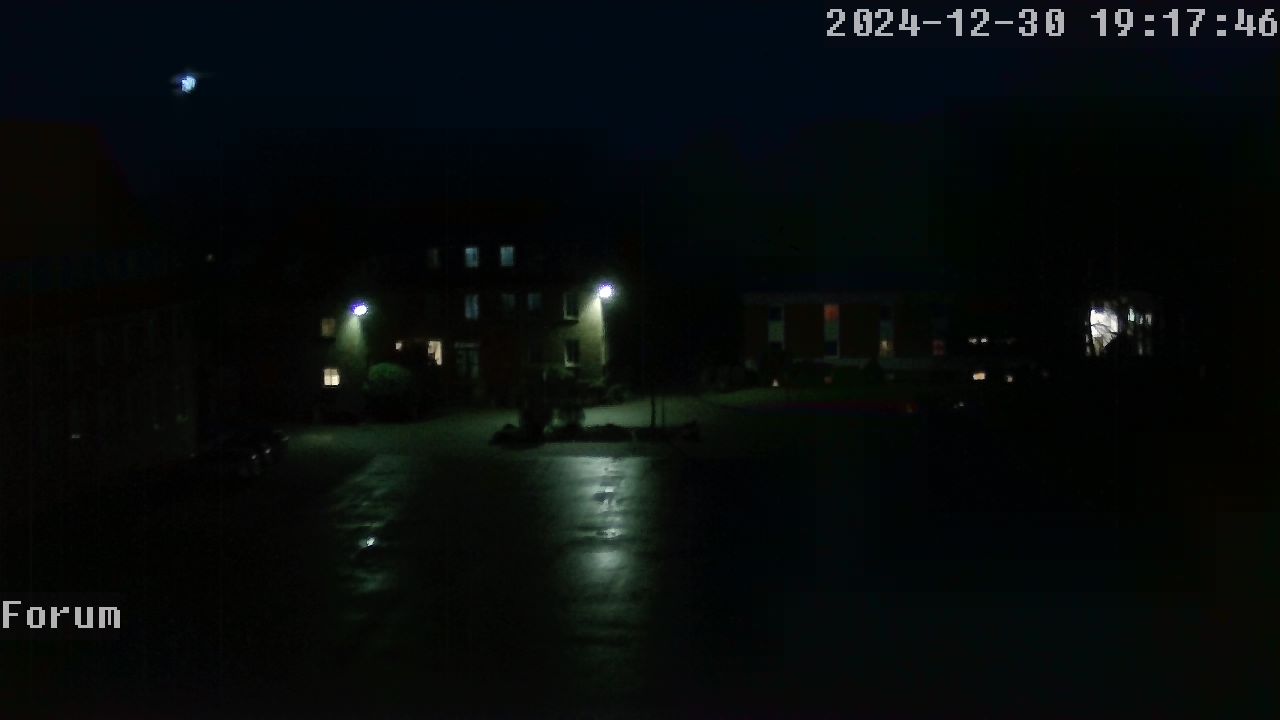 Webcam Schulhof 18:17