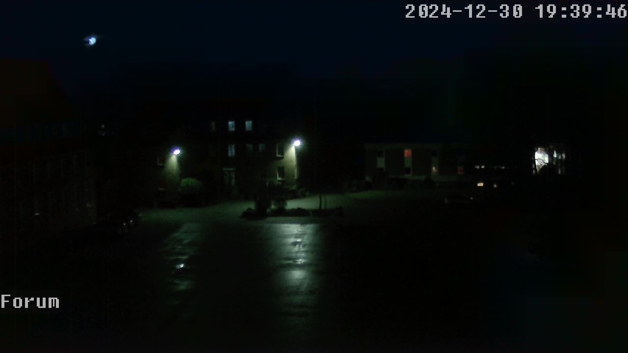 Webcam Schulhof 18:39