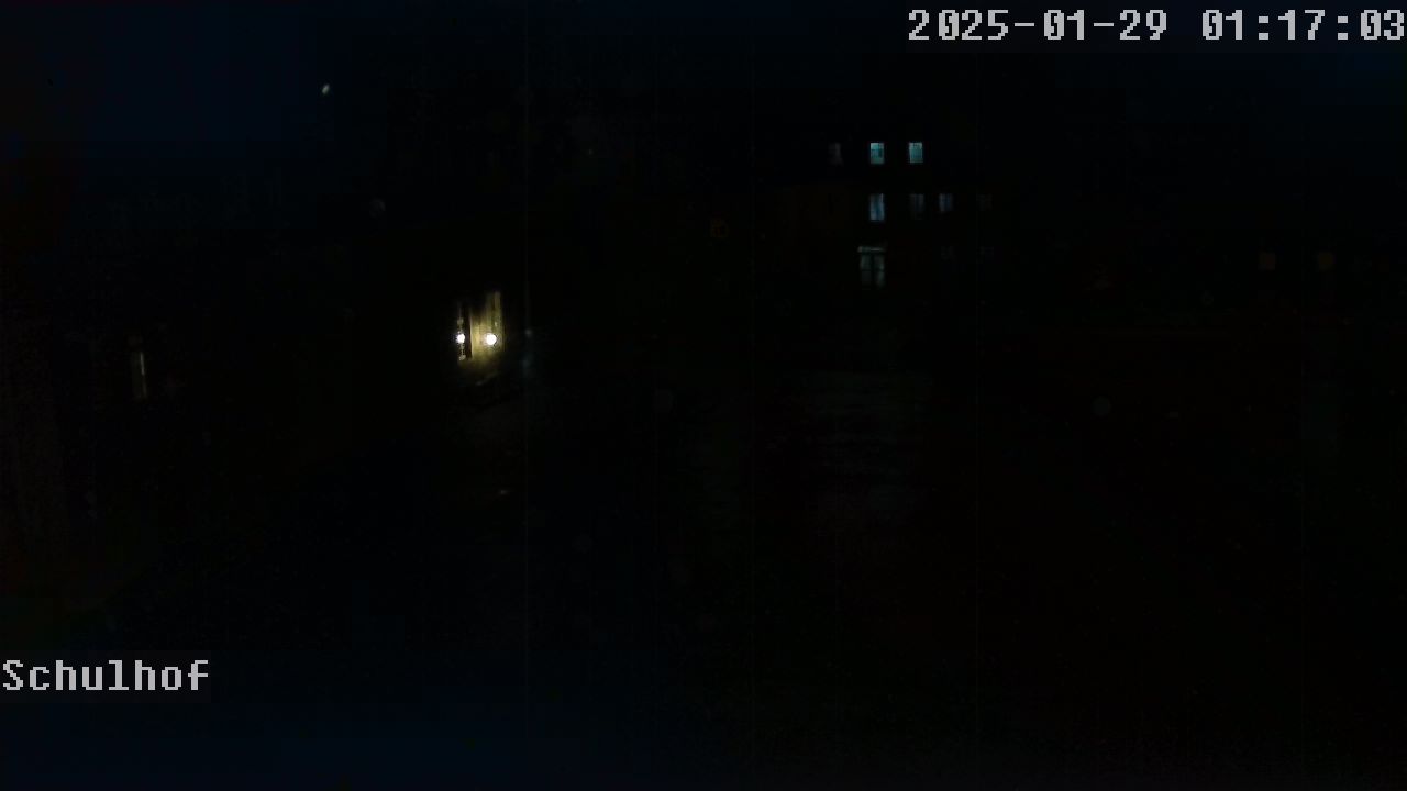 Webcam Schulhof 01:17