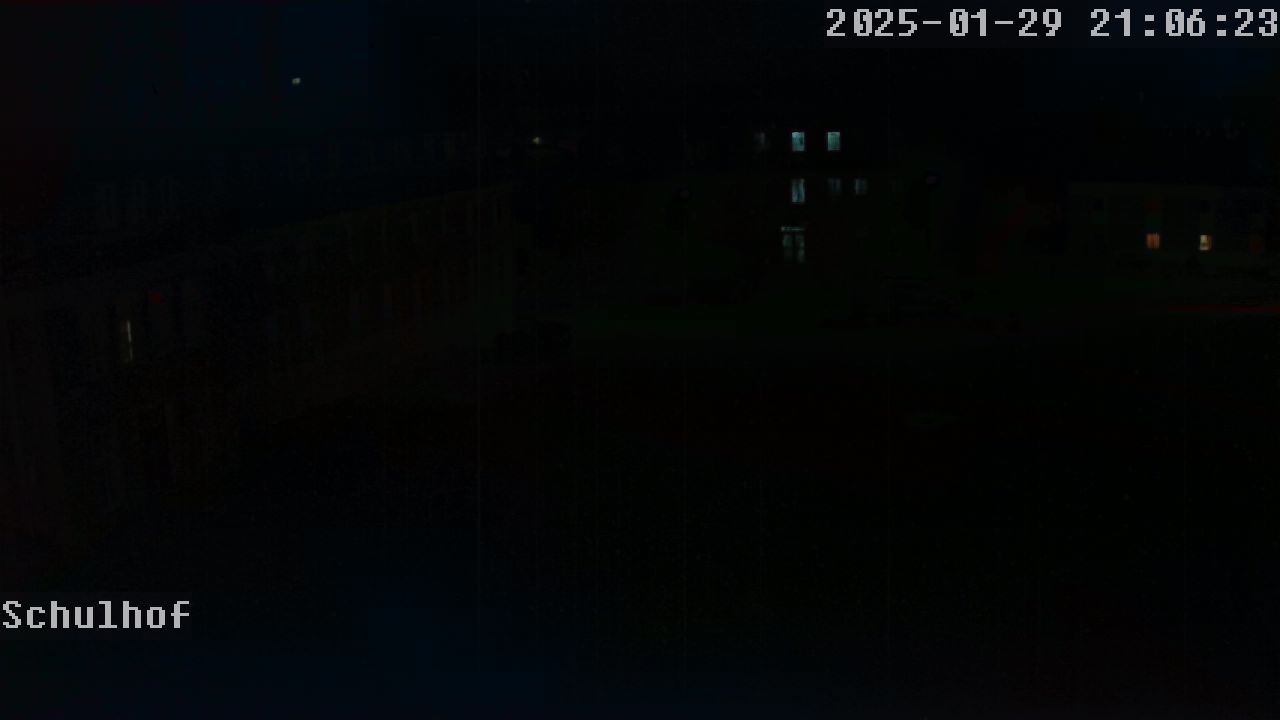 Webcam Schulhof 21:06