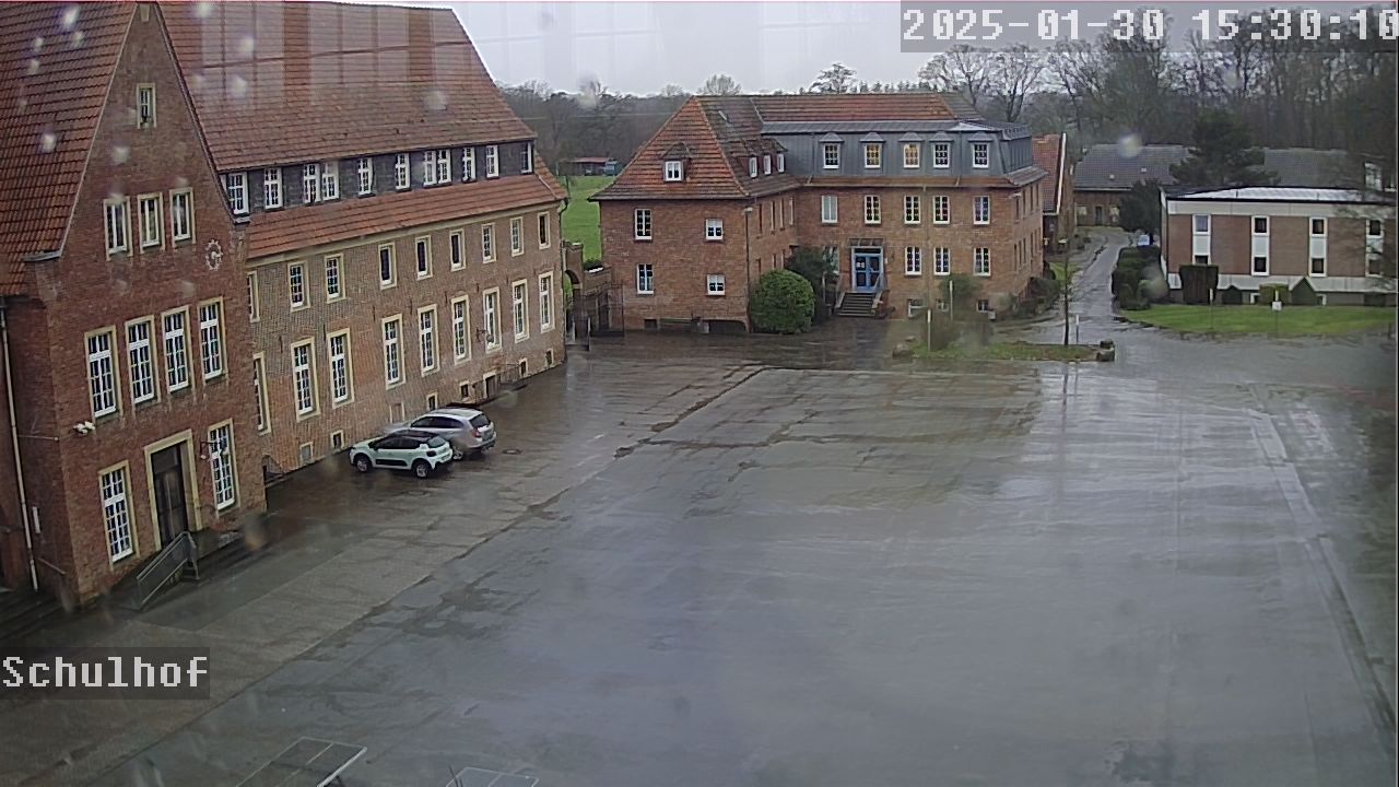 Webcam Schulhof 15:30